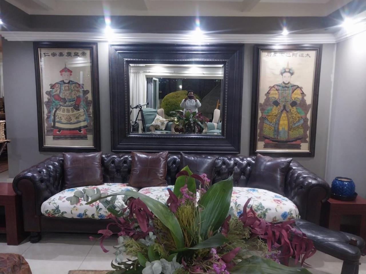 The Elephant Room At Frederick'S Place Pretoria-Noord Kültér fotó